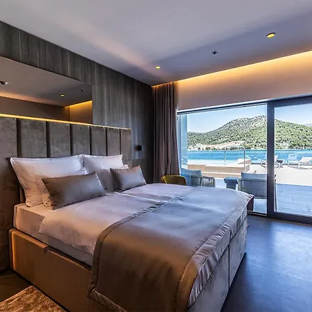 Hotel Marinus Marina (Bossoglina)