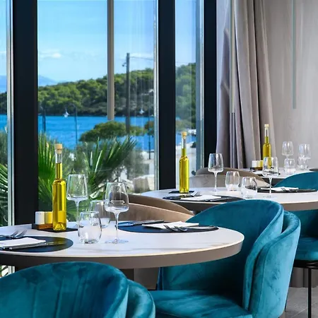 Marinus Hotel Marina (Bossoglina)