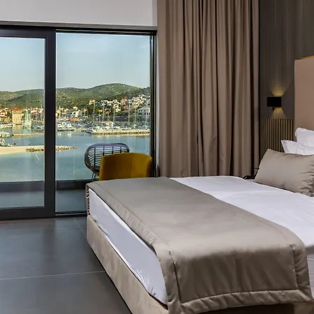 Marinus Hotel Marina (Bossoglina)