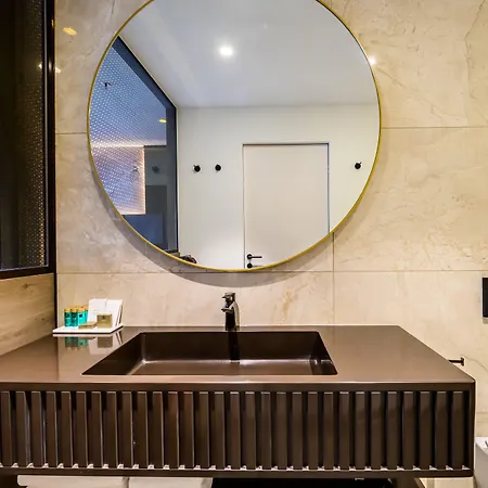 Marinus Hotel Marina (Bossoglina)