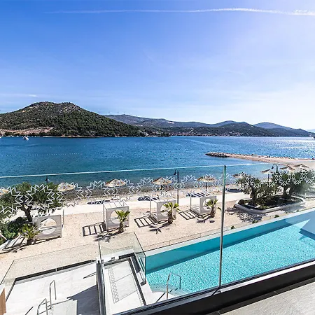 Marinus Hotel Marina (Bossoglina)