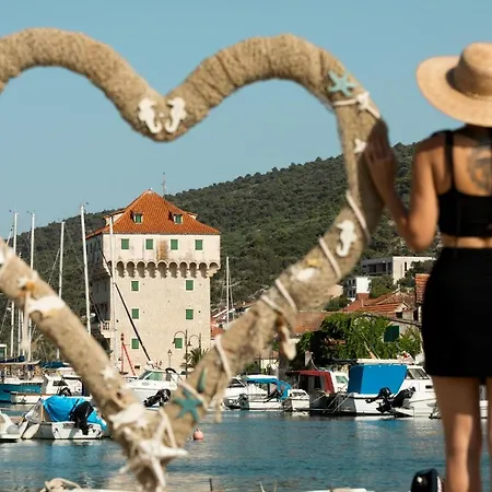 Marinus Marina