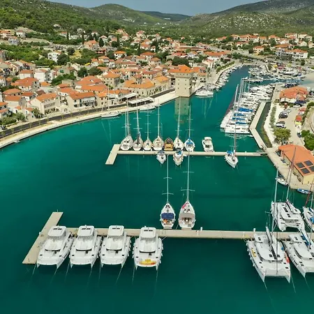 Marinus Otel Marina