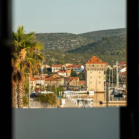 Marinus 4*