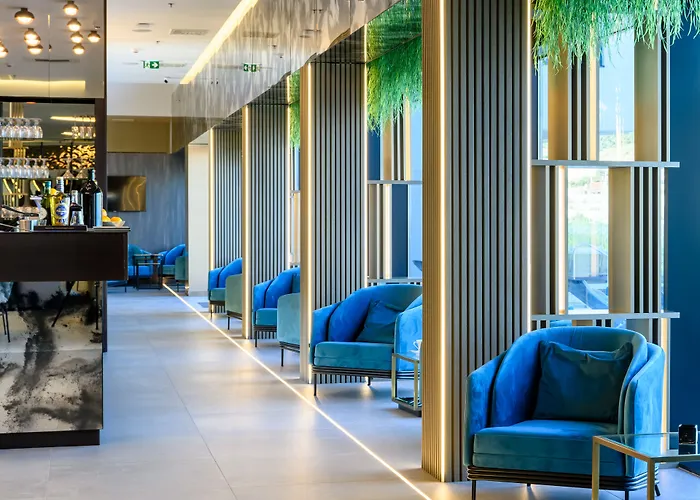 فندق Marinus 4*